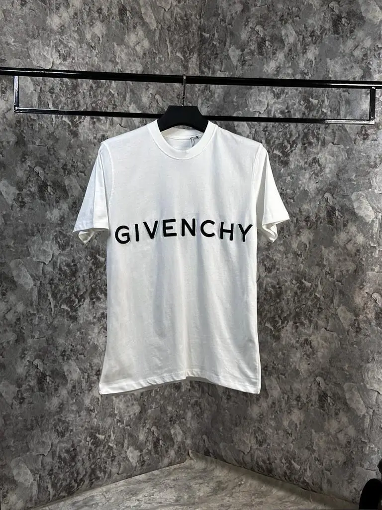 Givenchy T-shirt
